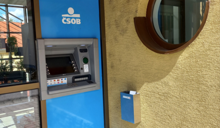 Fotka - Odstránenie bankomatu ČSOB